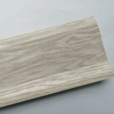 Zocalo PVC PF05