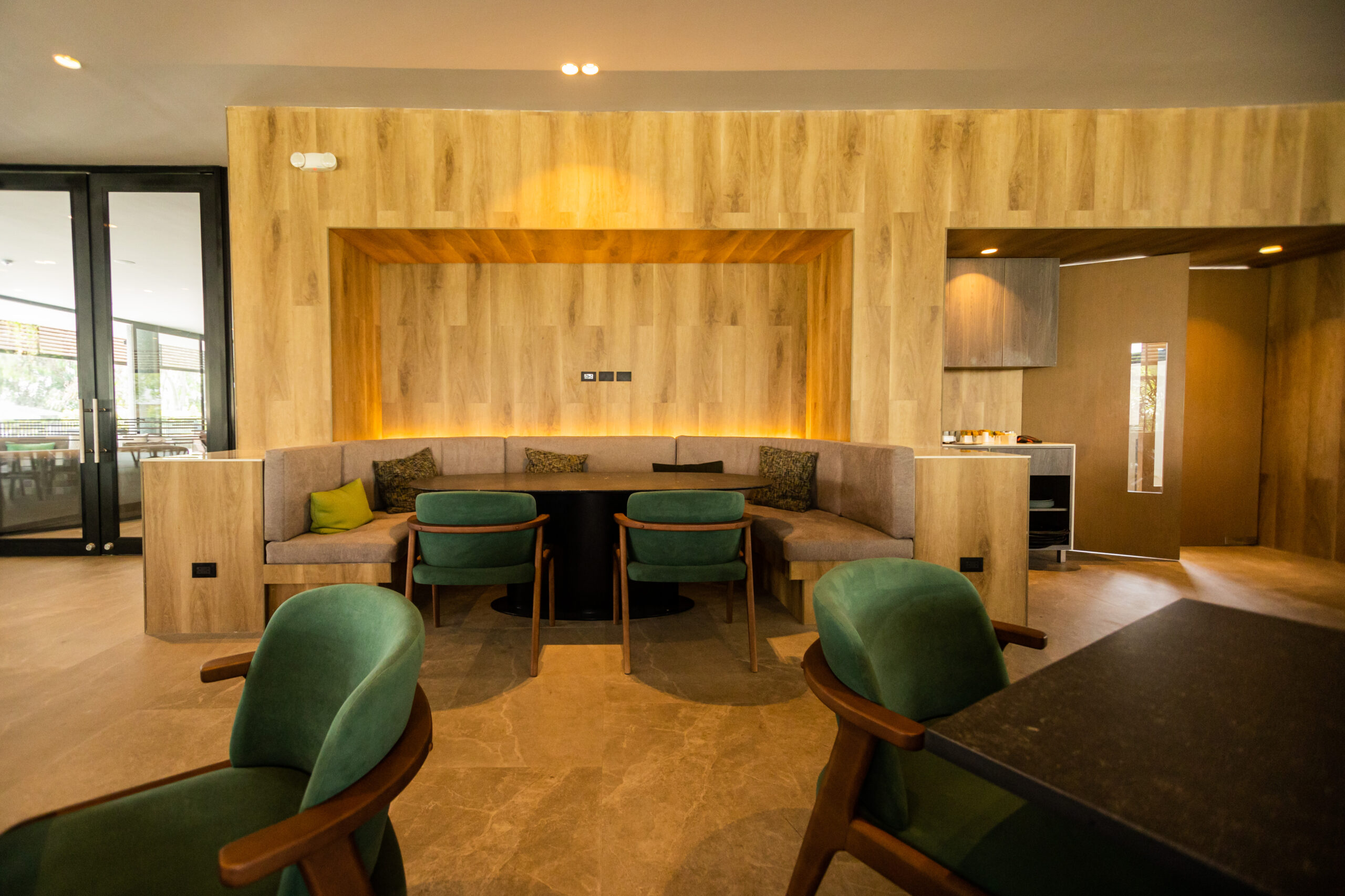 Piso LVT Decotile Pro Abedul 2.5MM - Imagen 2