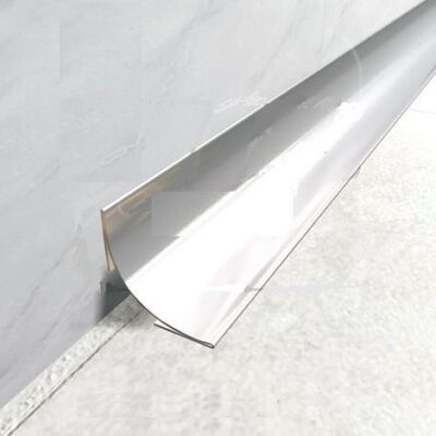 Instalación de Zócalos de Sanitarios de Aluminio de 10CM